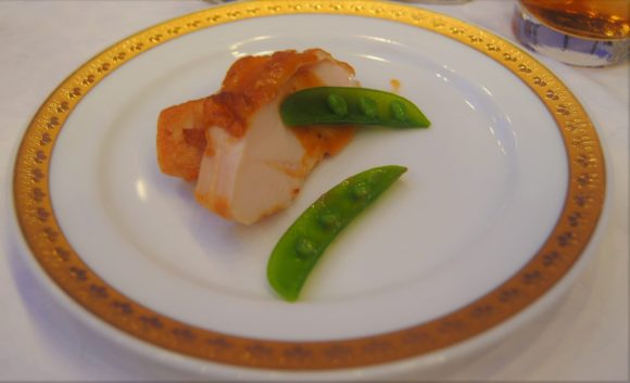 鶏胸肉のロースト オレンジ風味の西京味噌のソース