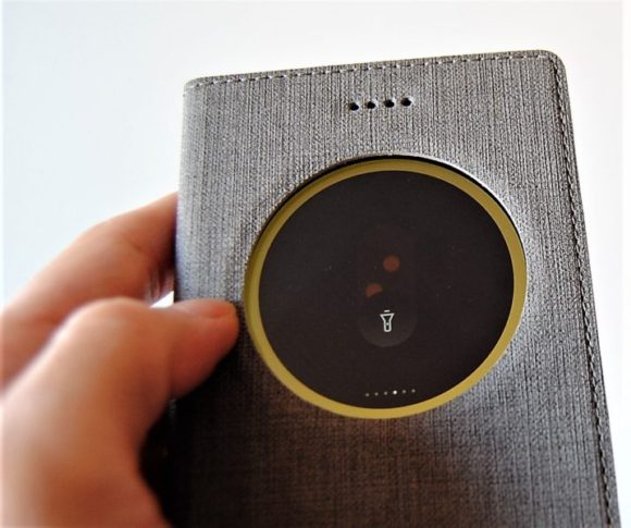 Zenfone3の窓付ケース Ze552klとz01bdaの互換性は