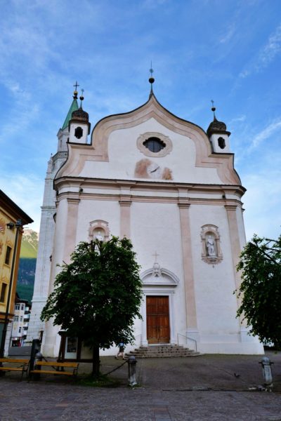 コルティナダンペッツォの教会