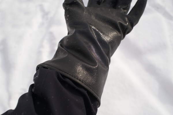 冬山登山おすすめ手袋はテムレスで決まり コスパ最強グローブの使用感