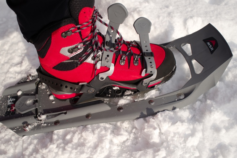 登山靴にmsrスノーシューを合わせてハイキング サイズ感や機能性は