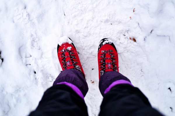 厳冬起用登山靴で登ってみる。