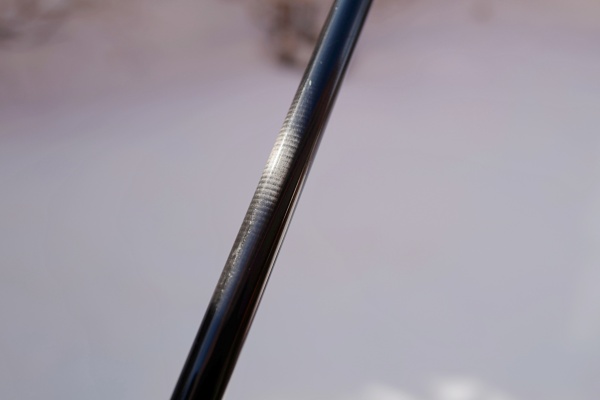 超軽量アルミ+カーボン。釣り竿の素材に似てます。