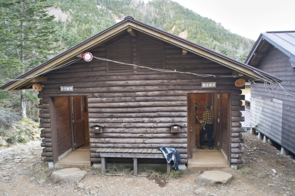 赤岳鉱泉テント場から近いトイレ