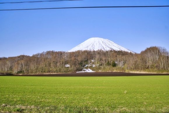 道の駅・京極から喜茂別コースは車で5キロほど。