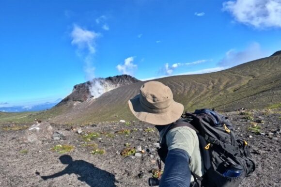 樽前山-登山-駐車場-混雑, 樽前山-7合目-トイレ, 北海道-夏山登山-服装-装備 (2)
