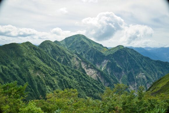 「なんでこれが百名山じゃないの？」と思うほどの圧倒的な迫力でした。